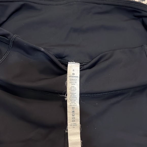 LuluLemon Black Cropped Leggings - Picture 3 of 3